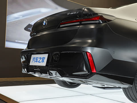 2026�� 740Li ��Ӱ��ذ� M���ܰ��˶���װ