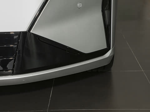 2026�� ���� 750 Ultra