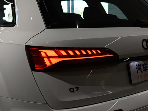 2025�� 55 TFSI quattro S line����ʿ��