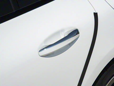 2025�� CLA 260 4MATIC ���ܳ�