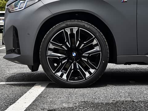 2026�� xDrive30L ������ M�˶���ҹ��װ