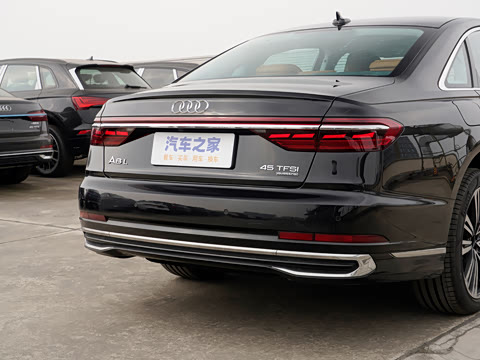 2026�� A8L 45 TFSI quattro ������