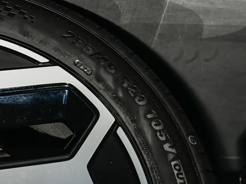 2025�� ����TECH�� 88.112kWh