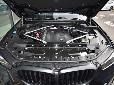 2026�� �Ŀ� xDrive 40Li ������M�˶���ҹ��װ