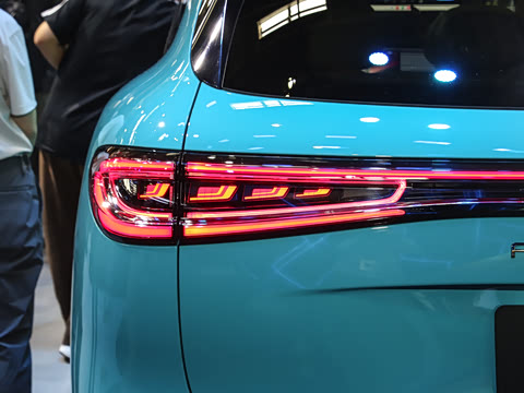 2026�� 200 �������ܳ�����