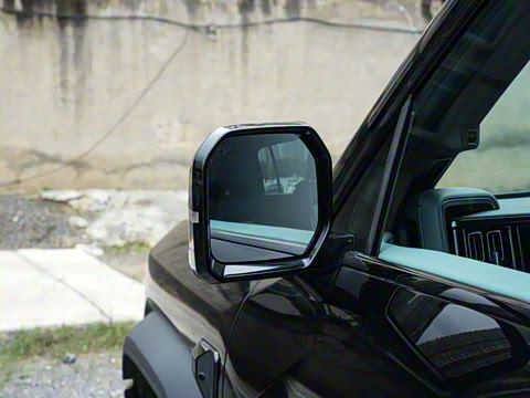 2025�� 210KM ����Ultra��