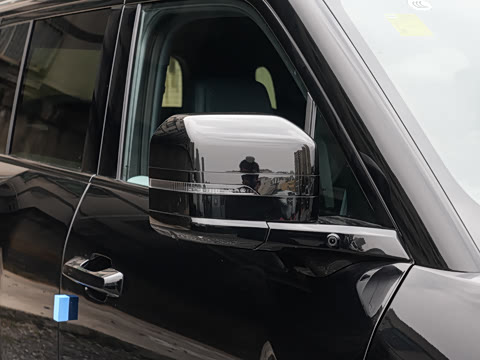 2025�� 210KM ����Ultra��