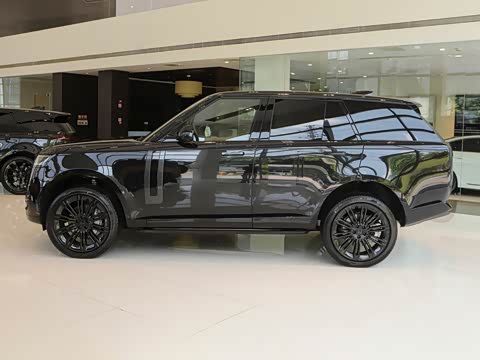 2026�� 3.0 L6 360PS SE�����