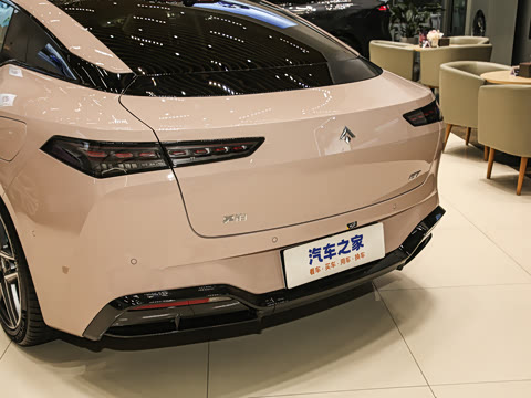 2025�� �Ŀ� 710 Max��