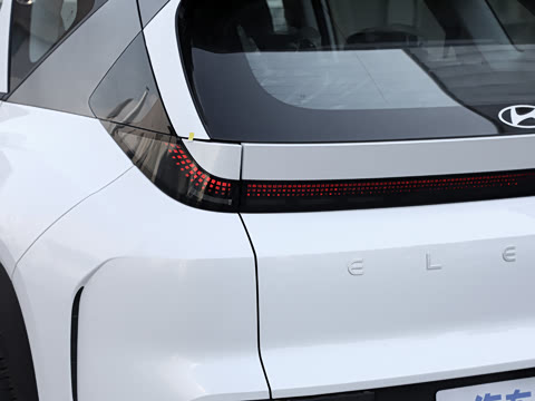 2025�� ����SMART�� 64.2kWh