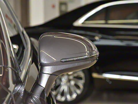 2024�� V8 Edition 8