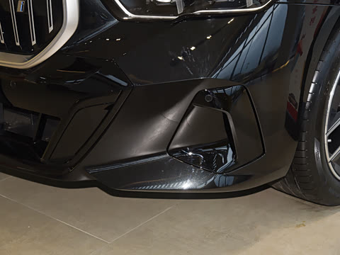 2026�� �Ŀ� eDrive 40L M�˶���װ