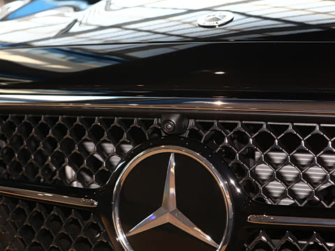 2026�� E 300 L ʱ���˶���