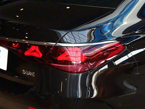 2026�� E 300 L ʱ���˶���