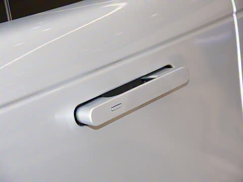 2025�� 3.0 L6 400PS �����ӳ���