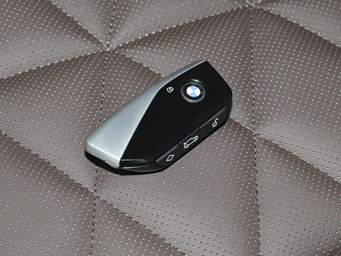 2026�� 735Li M�˶���װ