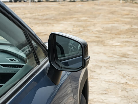 2026�� 2.0L ����������