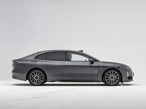 2025�� ������