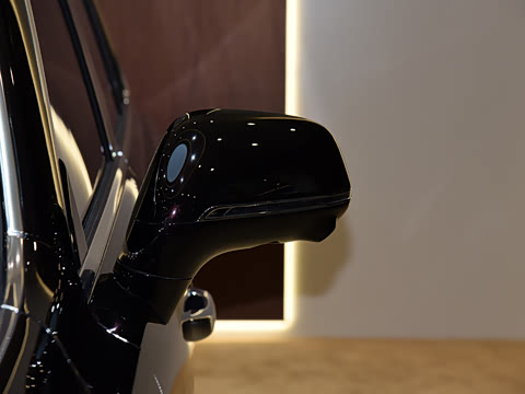 2026�� 4.0T V8 ��ϼ���ư�