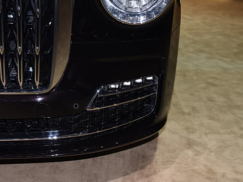 2026�� 4.0T V8 ��ϼ���ư�