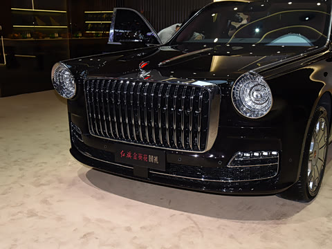 2026�� 4.0T V8 ��ϼ���ư�