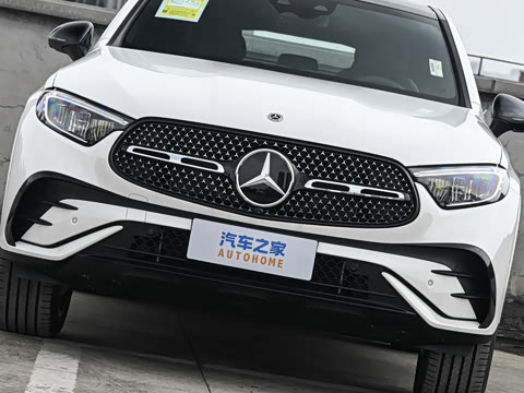 2026�� �Ŀ� GLC 300 4MATIC ����SUV
