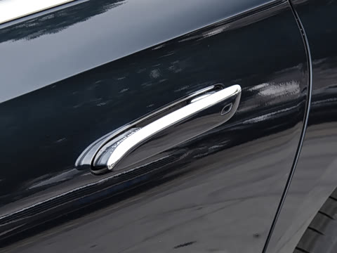 2026�� E 300 L ������