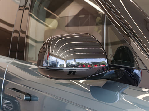 2025�� 400PS Dynamic SE