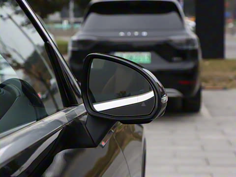 2026�� GLC 260 L 4MATIC �����