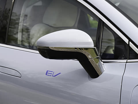 2026�� 705km MAX����������