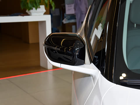 2027�� 1.5L ������