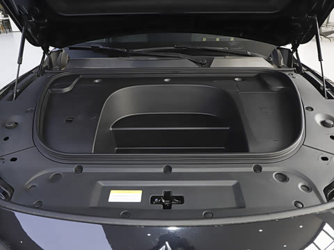 2025�� ���� 650MaxѲ����