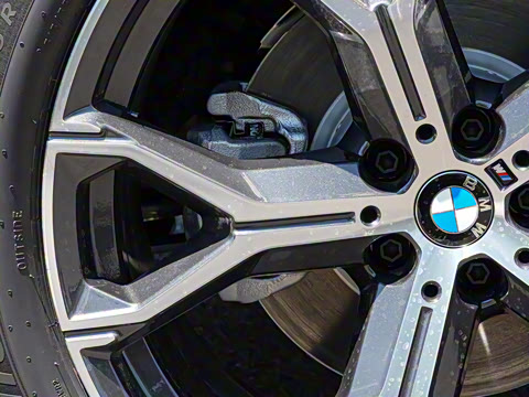 2025�� xDrive 30Li ������M�˶���ҹ��װ