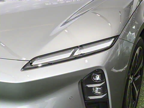 2025�� 100kWh Touring