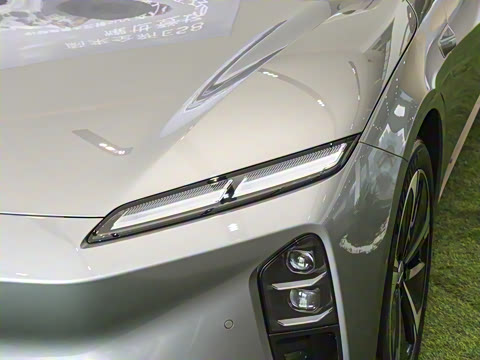 2025�� 100kWh Touring