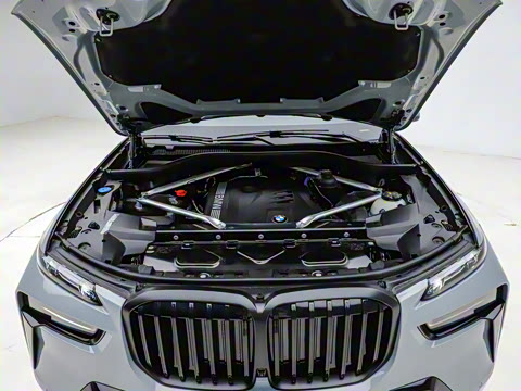 2024�� xDrive40i ������M�˶���װ