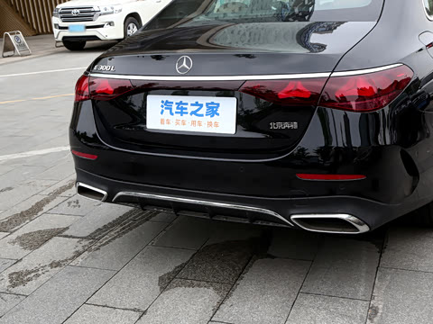 2026�� �Ŀ� E 300 L �����˶���