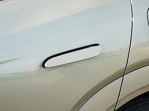 2025�� DM 215KM�����״��콢��