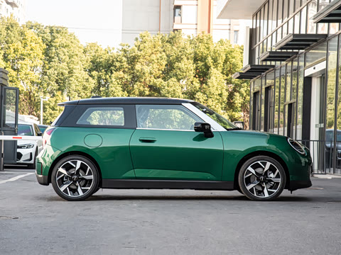 2026�� 463km COOPER SE ������
