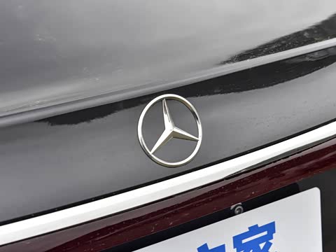 2026�� E 300 L ������