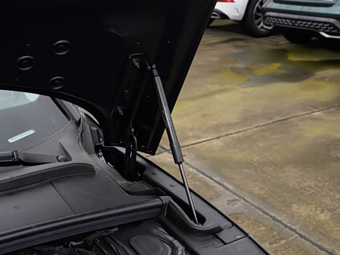 2025�� Sportback ��ذ� 40 TFSI quattro ����������