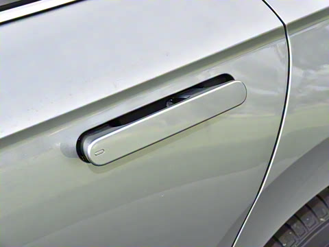 2026�� L 300TSI DSG ������