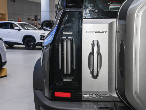 2026�� 2.0TD XWD ����