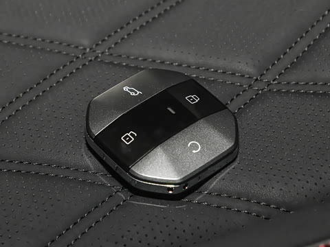 2026�� 2.0TD XWD ����