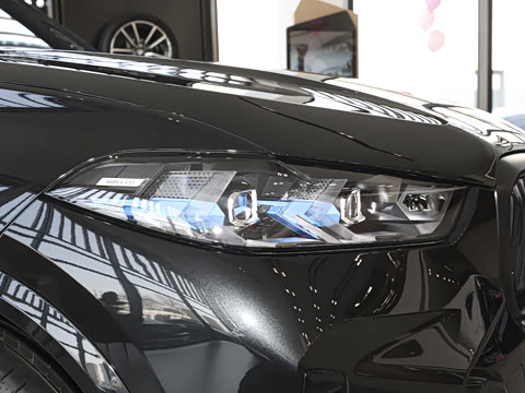 2026�� �Ŀ� xDrive 40Li M�˶���ҹ��װ