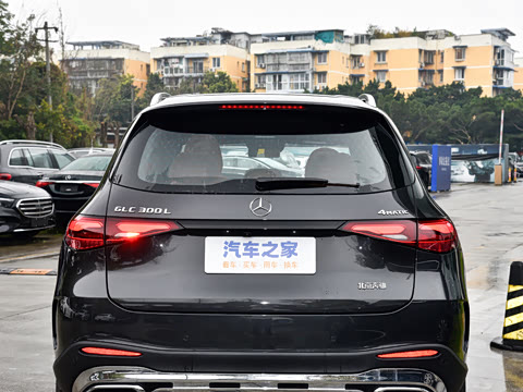 2026�� GLC 300 L 4MATIC ������ 5��