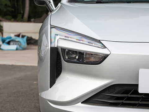 2026�� 705km MAX����������