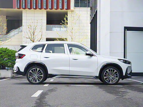 2025�� xDrive25Li X�����װ