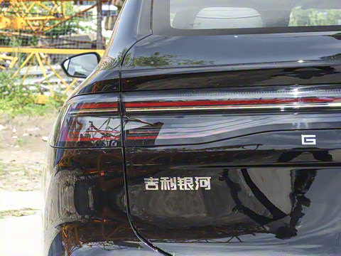 2025�� EM-i 70km ������