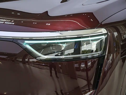 2025�� ���� Ultra�� 53.4kWh 6���� (896�߼����״